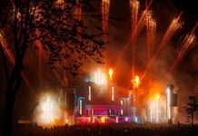 Showtec e Infinity en Lakedance 2025: los equipos de iluminación elegidos por los diseñadores para los grandes festivales showtec-e-infinity-en-el-festival-lakedance