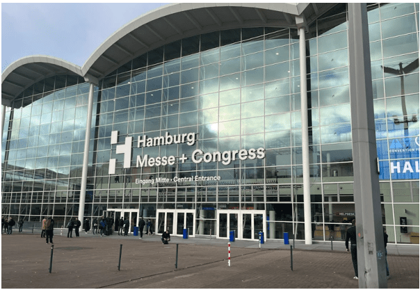 1 triton-blue en-leatcon últimas tendencias en equipamiento técnico escénico