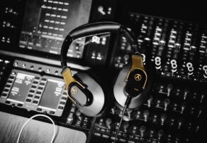 Hi-X18 Gold: Austrian Audio lanza una edición limitada por su 5º aniversario con grandes ofertas en Black Friday y Cyber Week 2025