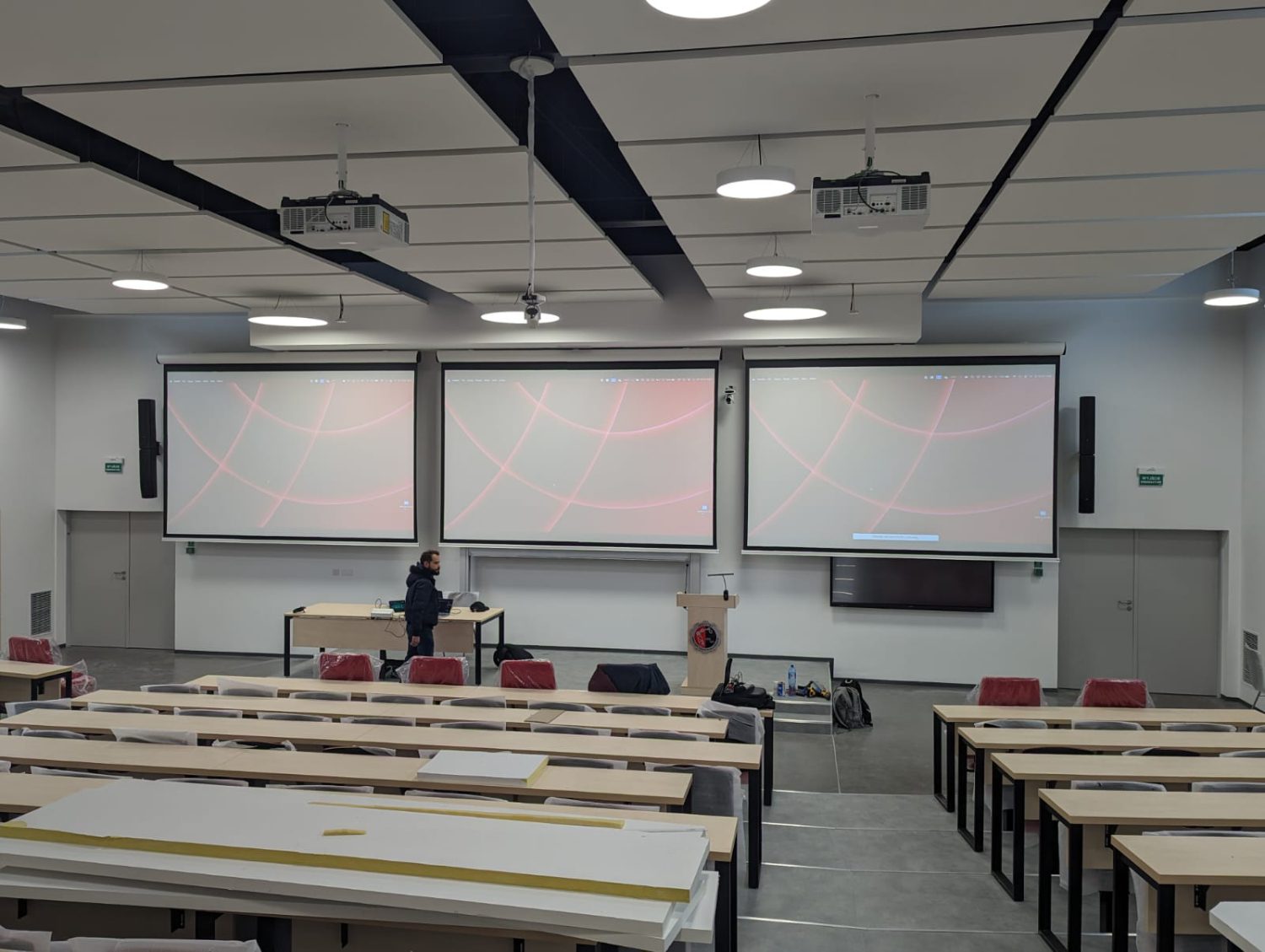 Caso de éxito AREC en educación híbrida universitaria en la Universidad Militar de Tecnología de Polonia