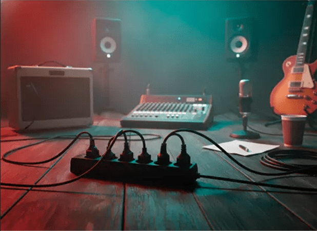 Audibax refuerza su catálogo profesional con una nueva línea de soluciones de distribución eléctrica y extensión de energía 2 audibax-regletas-profesionales-alargadores-electricos