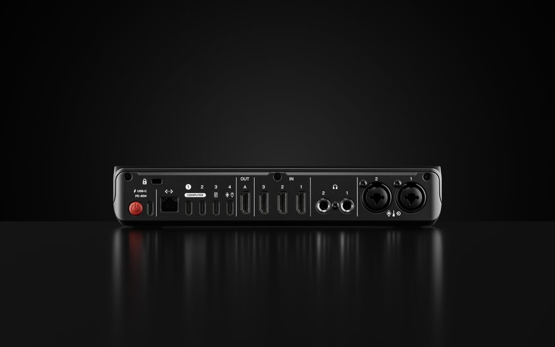 Panel de conexiones de RØDECaster Video Core preparado para producción multicámara, streaming vía Ethernet y grabación ISO