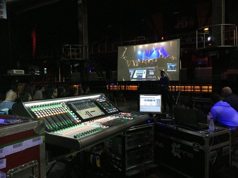 Sistemas EAW adaptive Zentralmedia realiza la primera presentacion