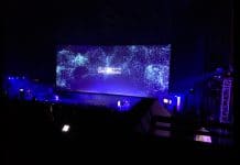 Pantalla lineal de cortina Matrix en el 25º Aniversario de Cisco España en Madrid Pantalla lineal de cortina Matrix en el 25º Aniversario de Cisco España