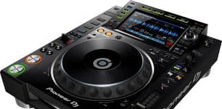 Configuración digital de Pioneer DJ: multireproductores CDJ-2000 NXS2 CDJ-2000 NXS2 y DJM-900 NXS2