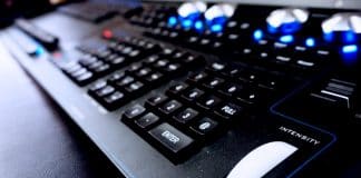 Trade incorpora mesas Chamsys al la formación del Master de Iluminación