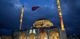 Tecnare sonoriza la Mezquita de Coral en Turquia