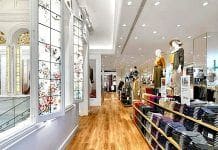 La primera tienda UNIQLO de Barcelona equipada con sistemas de alarma por voz y de distribución musical TOA sistemas de alarma por voz y de distribución musical TOA en UNIQLO