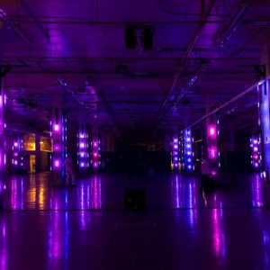 "CLUSTER", una espectacular instalación audiovisual por Playmodes Studio