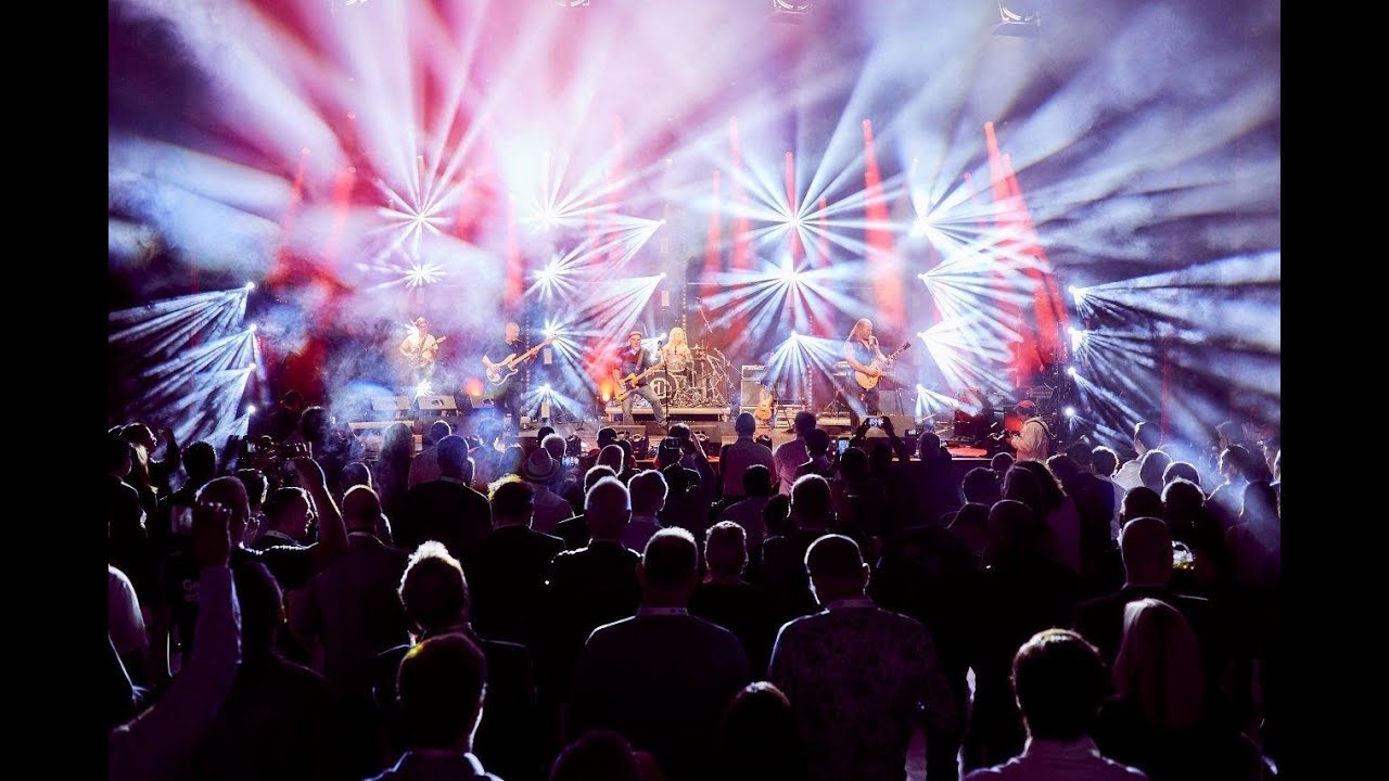 Experience Center de Adam Hall Group extraordinaria inauguración