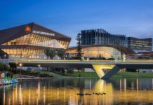 Christie Spyder X80 en el Adelaide Convention Centre Christie Spyder X80 en el Adelaide Convention Centre
