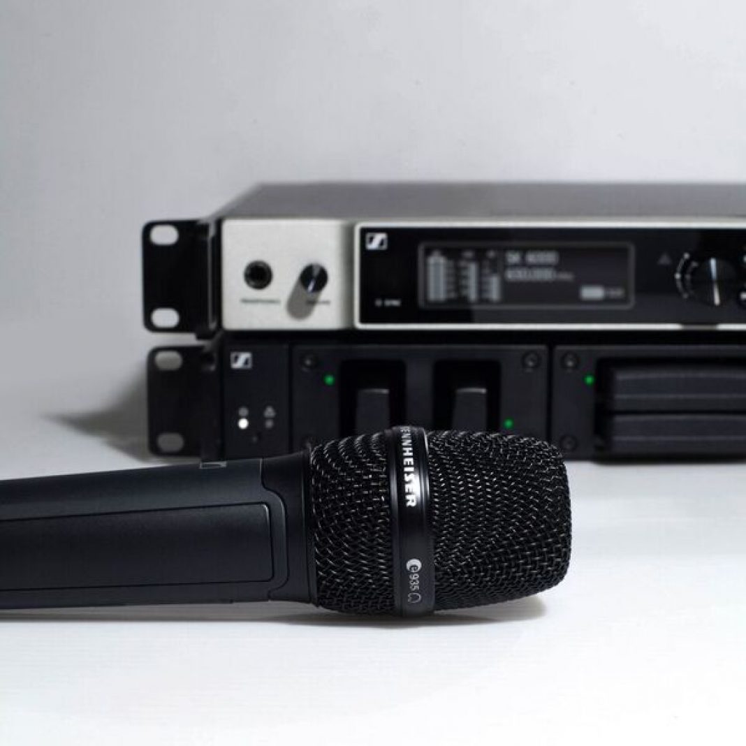 Serie Digital 6000 de Sennheiser elegida por FLUGE