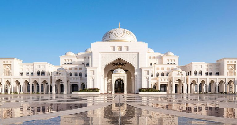 Instalación audiovisual de BGL en Qasr Al Watan