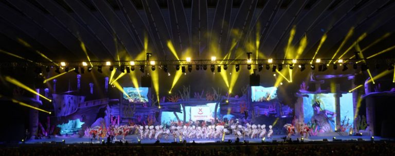 Iluminación profesional de Robe, en la Reina del Carnaval