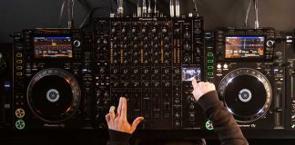 Mesa de mezclas de club de 6 canales DJM-V10