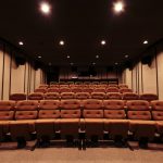 Instalación de los sistemas de altavoces autoamplificados Meyer Sound en los estudios Toei de Kyoto sistemas de altavoces autoamplificados Meyer