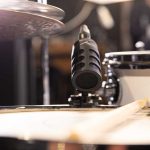 Micrófono de batería y micrófono para instrumentos de beyerdynamic, reproduce perfectamente mi sonido, comenta Jost Nicke Micrófono de batería y micrófono para instrumentos de beyerdynamic