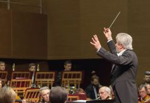 Los sistemas line array AERO consiguen que el sonido sea el único protagonista en la Sociedad filarmónica de Kharkov Sistemas line array AERO