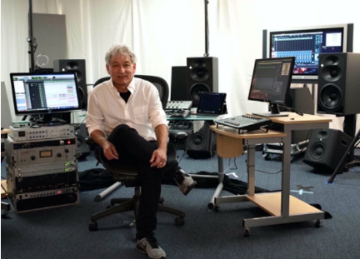 sistema de monitorización de altavoces Neumann KH para música inmersiva Dolby Atmos