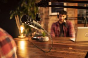 nuevo micrófono dinámico hipercardioide para podcasts y streaming