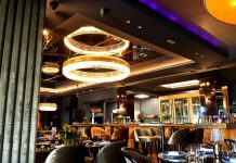 Instalación de altavoces techo de WORK PRO en el Purple Rain Lounge con la empresa TECNOSONIDO de Alicante instalación de altavoces techo de WORK PRO