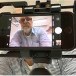 “practicar Mojo con un teléfono inteligente