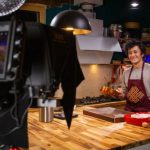 Chez Jigmé, canal culinario del popular francés Jigmé en YouTube emplea el mezclador ATEM Mini Extreme ISO de Blackmagic Design para producir material audiovisual mezclador ATEM Mini Extreme ISO de Blackmagic Design