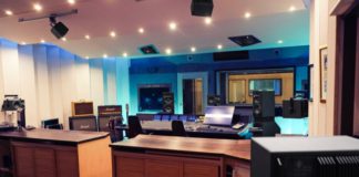 Monitores de estudio Neumann y Dolby Atmos