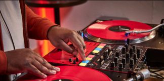 Descubre la Mesa de Mezclas DJ Pioneer DJM-S5, para Serato DJ Pro