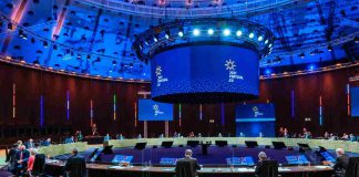 solución de interpretación simultánea remota de EUROPLACO