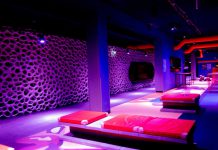 equipos de iluminación profesional Cameo se realizó la instalación en el nuevo ZOOM Club de Frankfurt