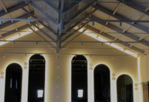 Instalación de sonido profesional de Bose para los eventos en el antiguo Telar de Miguel Martí