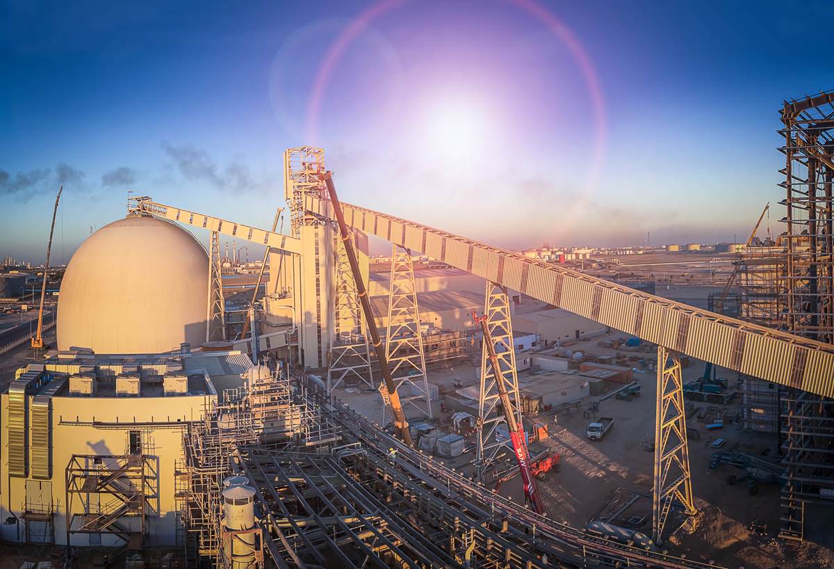 Equipos de intercomunicadores industriales de J&R en la principal refinería de azúcar de Arabia Saudí