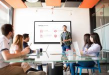 MCRPRO incorpora las soluciones de colaboración y pantallas interactivas de Newline