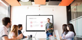 MCRPRO incorpora las soluciones de colaboración y pantallas interactivas de Newline