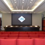distribución AV sobre IP con soluciones AMX en el auditorio de ACI