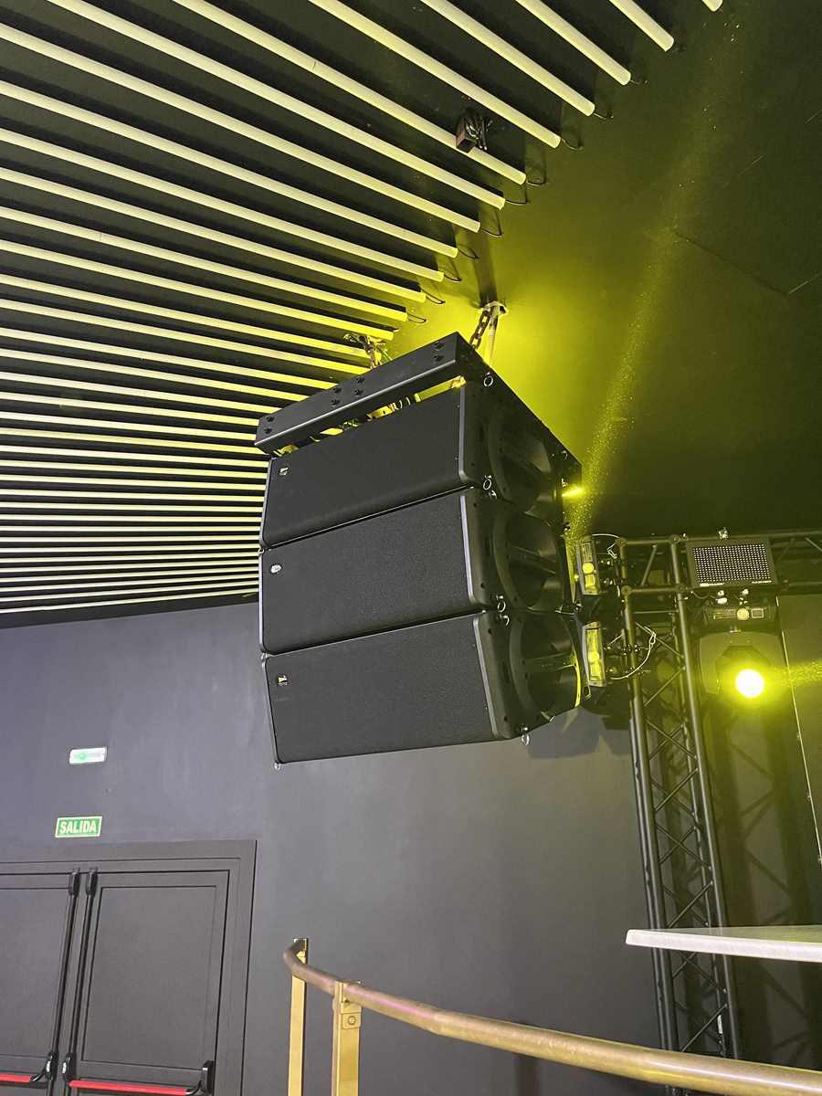 Sofisticada instalación de equipos de sonido e iluminación de Equipson en la Discoteca SAOKO
