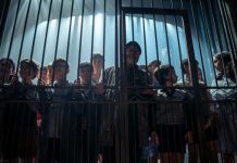 Juanjo Llorens ilumina con las cabezas móviles OPUS SP5 y EVOS W3 de Cameo el premiado musical Los chicos del coro