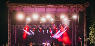 Cinco de los siete escenarios del Festival Lent con los Equipos de iluminación Cameo