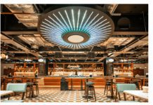 El sistema Pioneer PRO AUDIO en el salón de comidas Arcade de más de 7.000 metros cuadrados en Battersea Power Station El sistema Pioneer PRO AUDIO en el salón de comidas Arcade de más de 7.000 metros