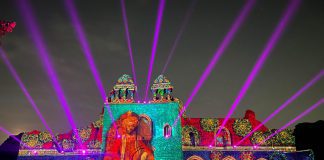 Proyeccion con Christie Crimson en Old Fort india