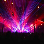 la-mejor-iluminacion-profesional-para-festivales-y-musicales-en-vivo