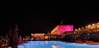 desde la direccion del resort eran conscientes de la necesidad de conseguir los mejores equipos de iluminacion y sonido profesional