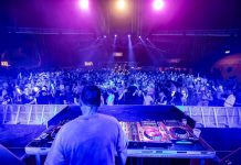 Los mejores equipos de iluminacion para crear ambientes inmersivos de Highlite, Showtec y DAP