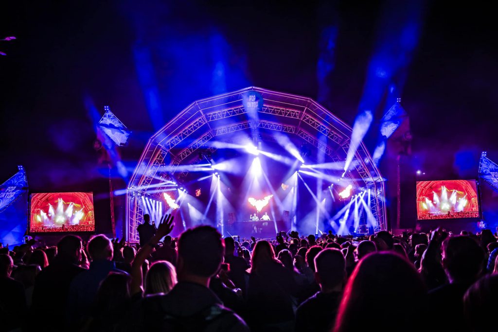 Las mejores soluciones de iluminación y pantallas LED para festivales