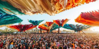 sistema de altavoces line array PANTHER para los festivales