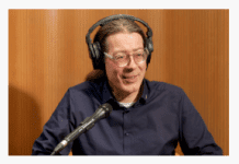 Rolf Rosenstock y Alexander Kollmeyer, nos explican por qué el Sennheiser MD 46 es uno de los mejores micrófonos para la producción de podcast Sennheiser MD 46 el mejor micrófono para la producción de podcast