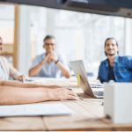 ¿Qué es la Equidad en las Reuniones y Por Qué Importa?