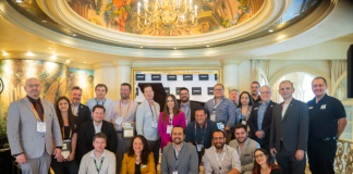 Cuatro nuevos distribuidores y equipo de Ventas de Bose Professional