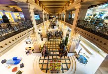 Instalación de un Cubo LED inmersivo de Alfalite en el nuevo Espacio Movistar de Telefónica Cubo LED inmersivo la mejor solución para las exposiciones y actividades culturales